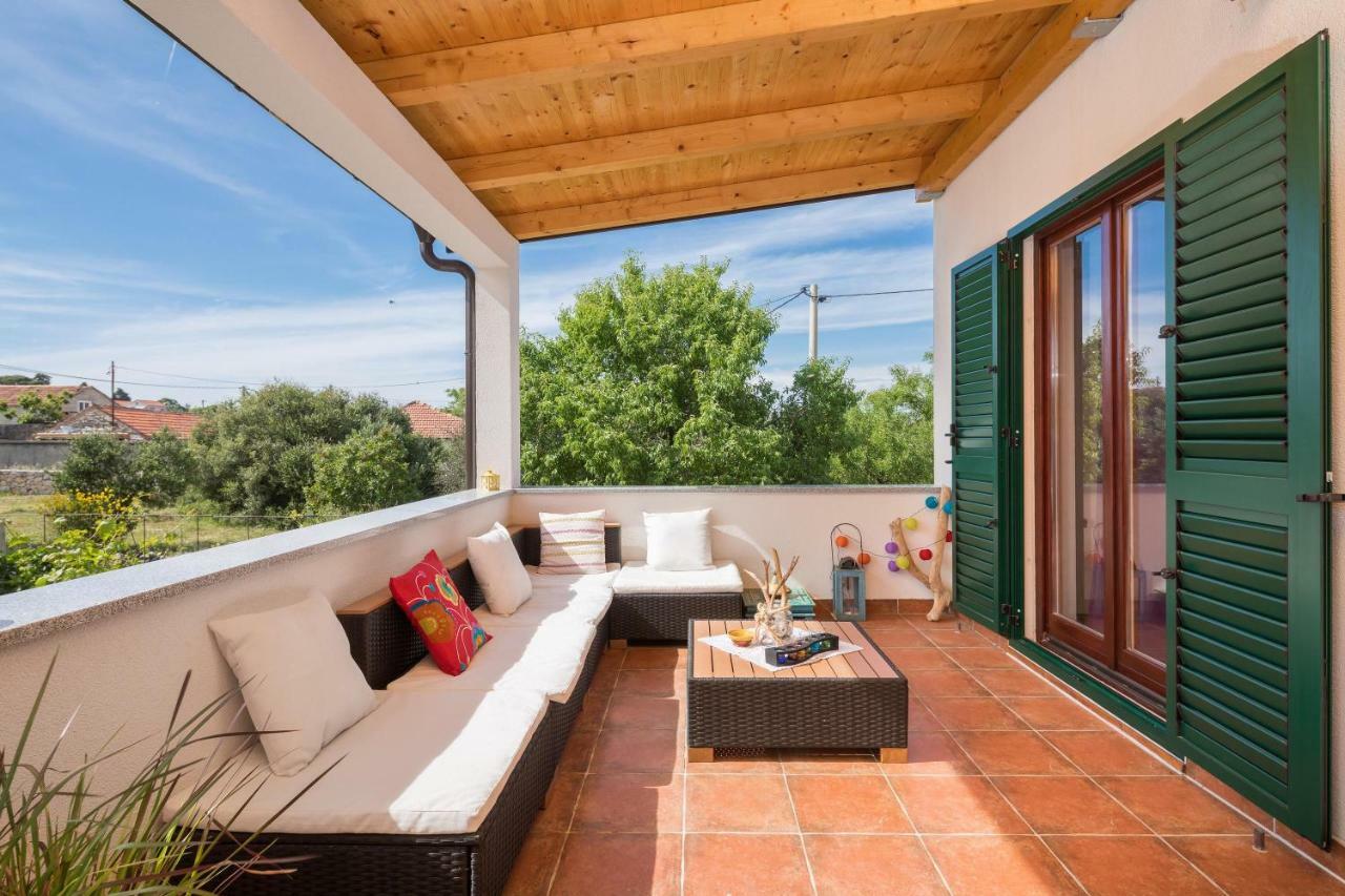 Villa Sunshine Rogoznica  Exteriör bild