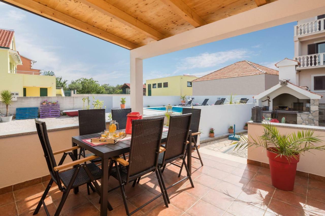 Villa Sunshine Rogoznica  Exteriör bild