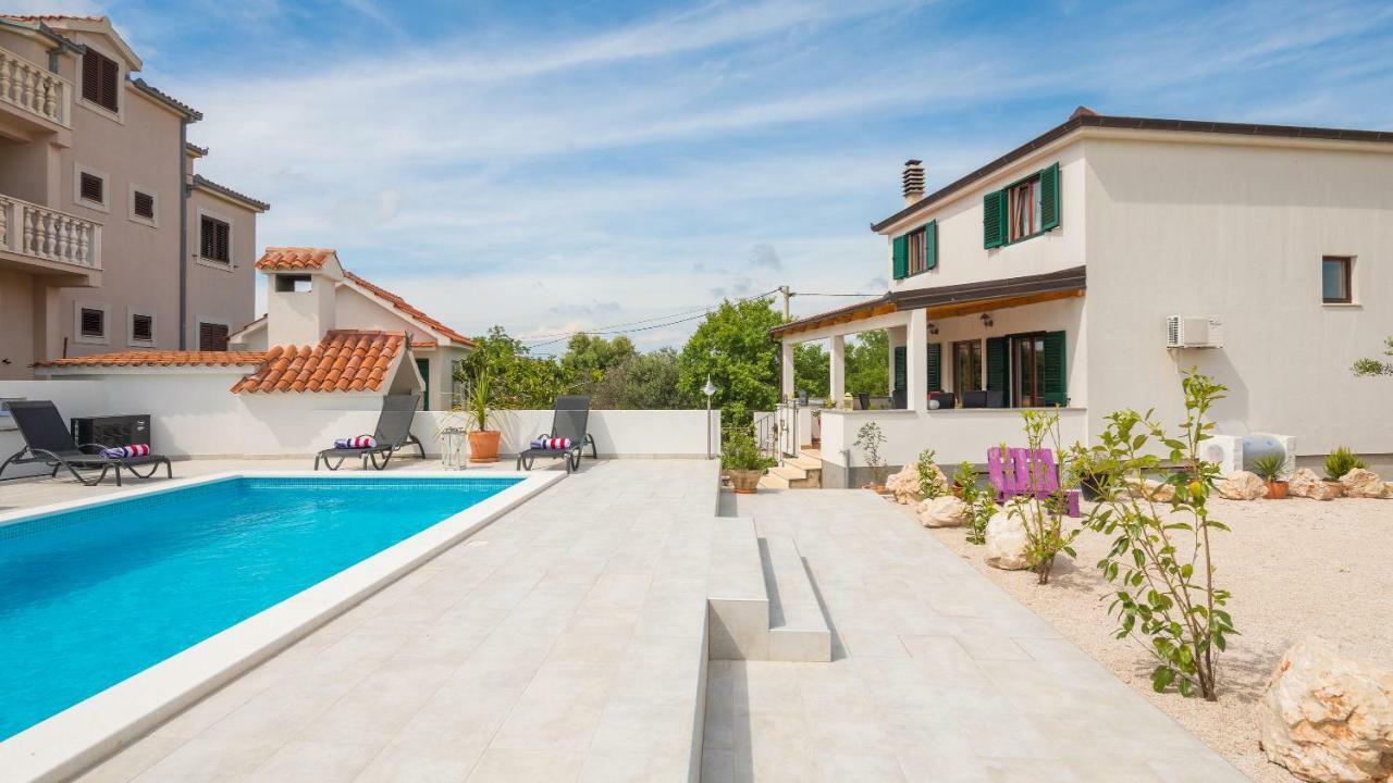 Villa Sunshine Rogoznica  Exteriör bild