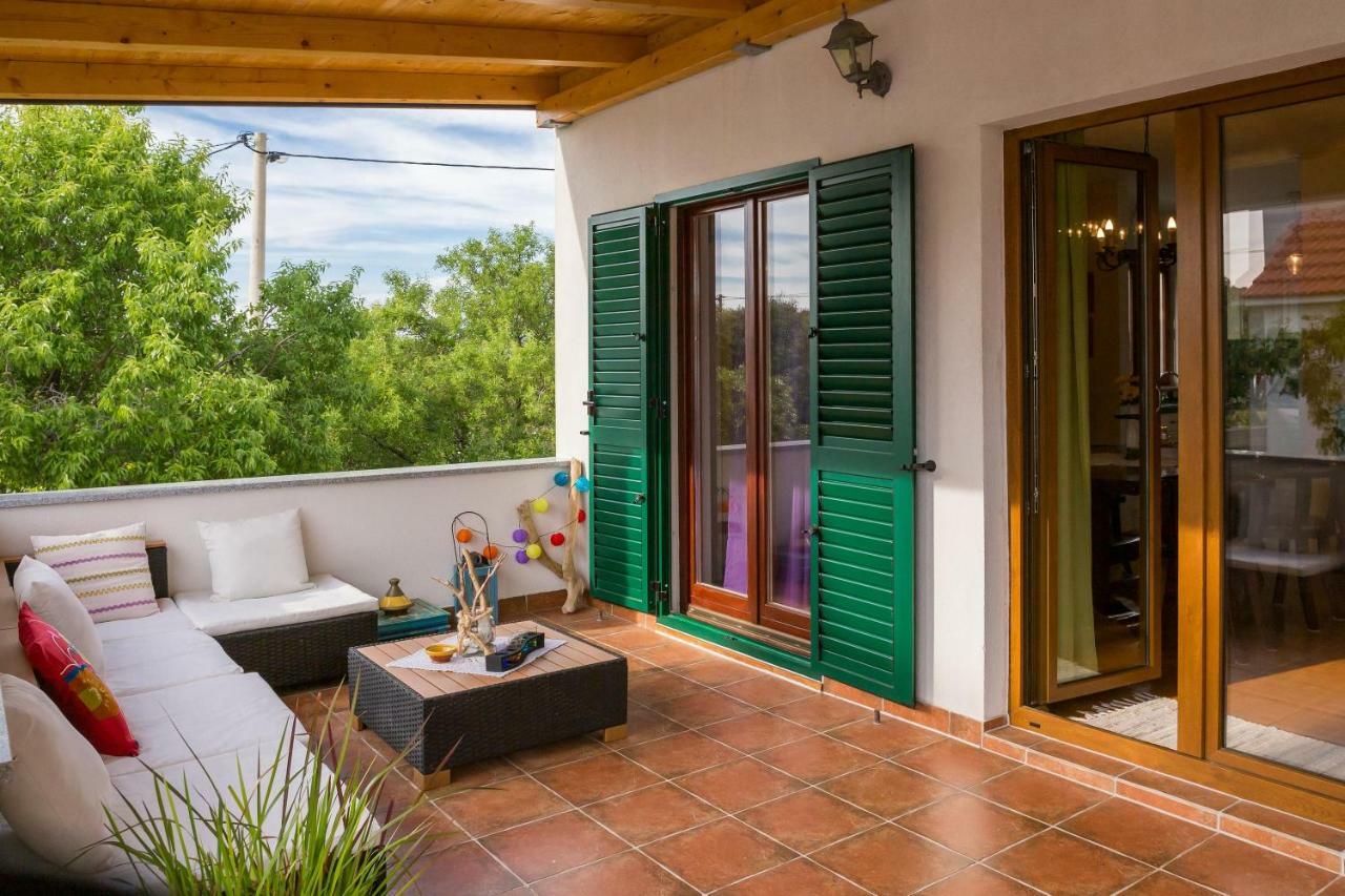Villa Sunshine Rogoznica  Exteriör bild