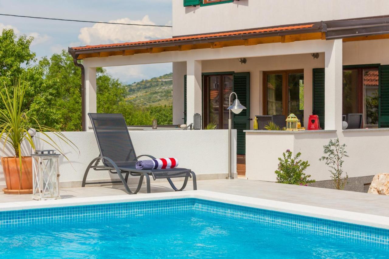 Villa Sunshine Rogoznica  Exteriör bild